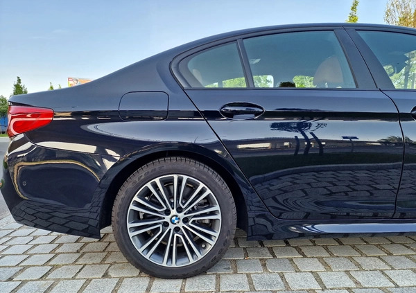 BMW Seria 5 cena 193400 przebieg: 80000, rok produkcji 2020 z Szczecin małe 781